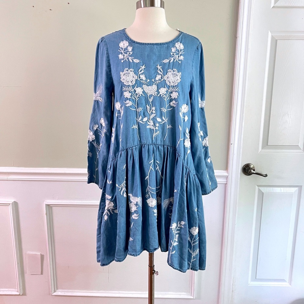 Goodnight Macaroon Dress M Womens Embroidered Chambray Blue Boho Cottagecore